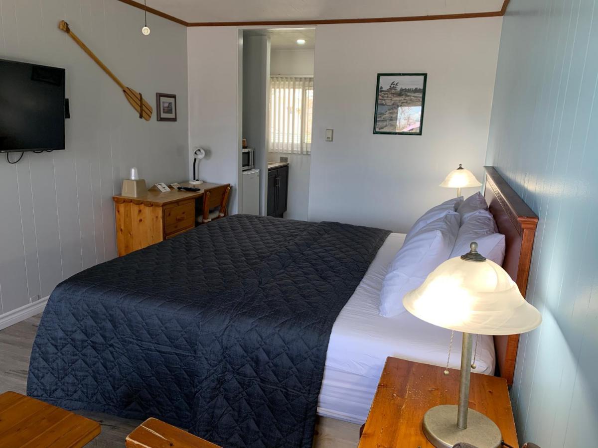 Town & Country Motel Parry Sound Exterior foto